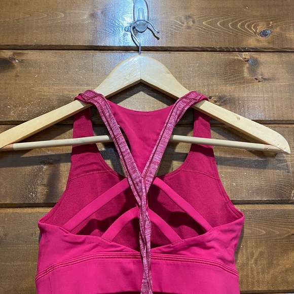 Lululemon Heathered Ruby Red Twist & Toil Tank - Picture 4 of 6